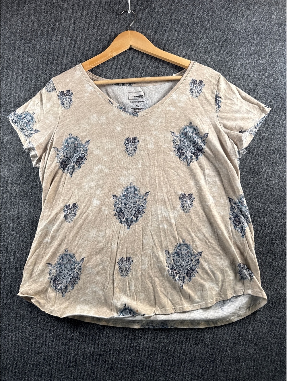 Sonoma Women’s XL Everyday Tee Beige Blue Medallion Print Short Sleeve Top